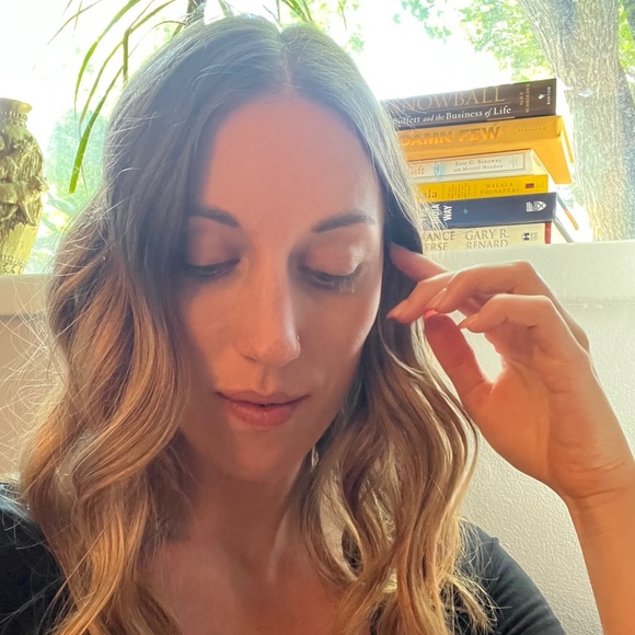 Meet your Posher, Christina - Picture 1 of 1